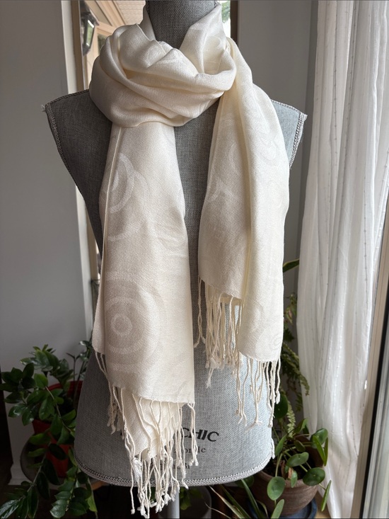 pashmina Accessories - PASHMINA Elegant Cream Fringe  Scarf